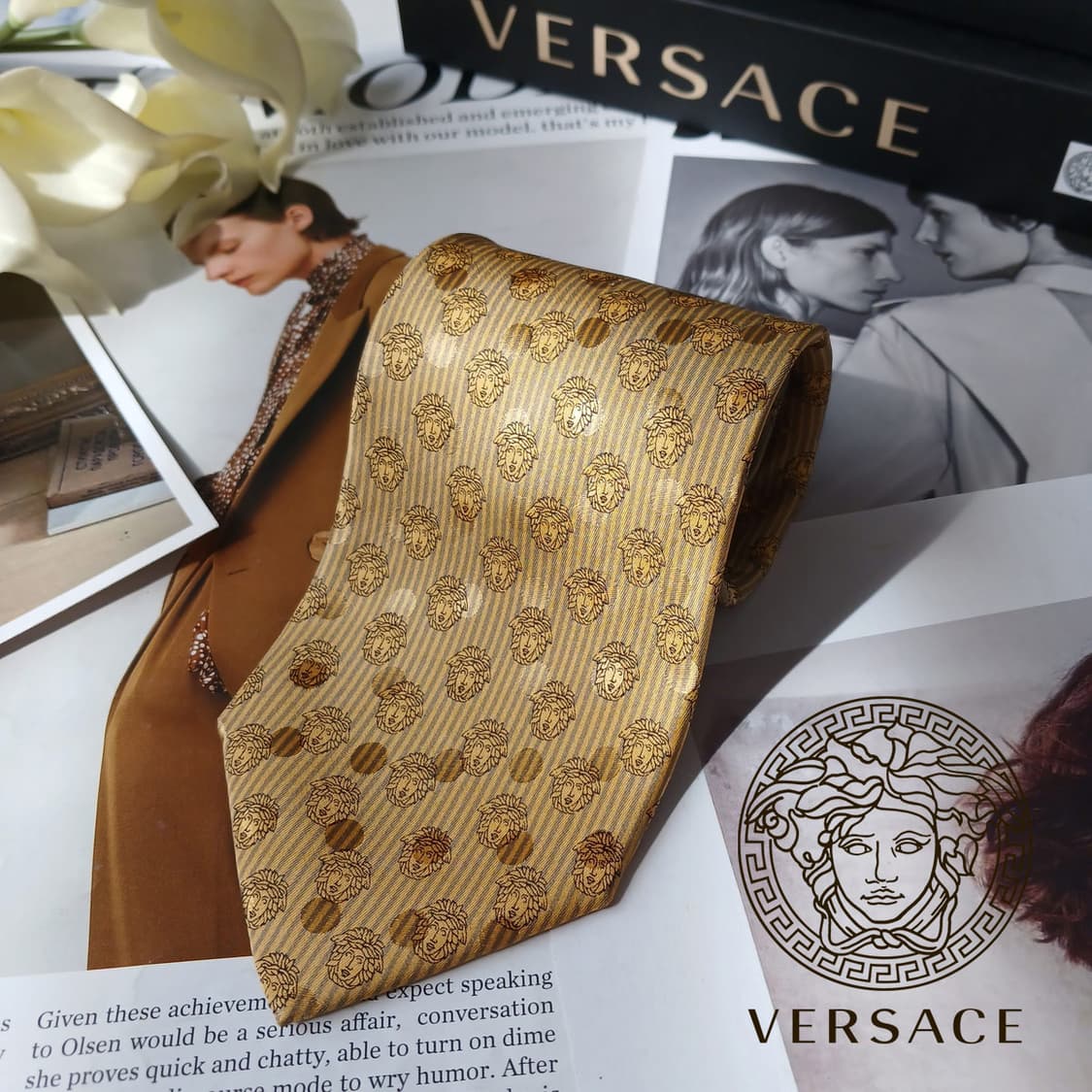 지아니 베르사체 실크 메두사 패턴 넥타이 8.9cm A등급 A19870
 상품이미지1