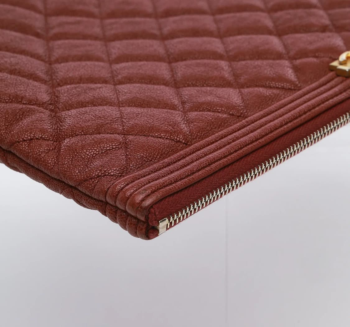 [A급] 샤넬 보이 캐비어 스킨 클러치 뉴미디움 판매합니다!!! 상품이미지7