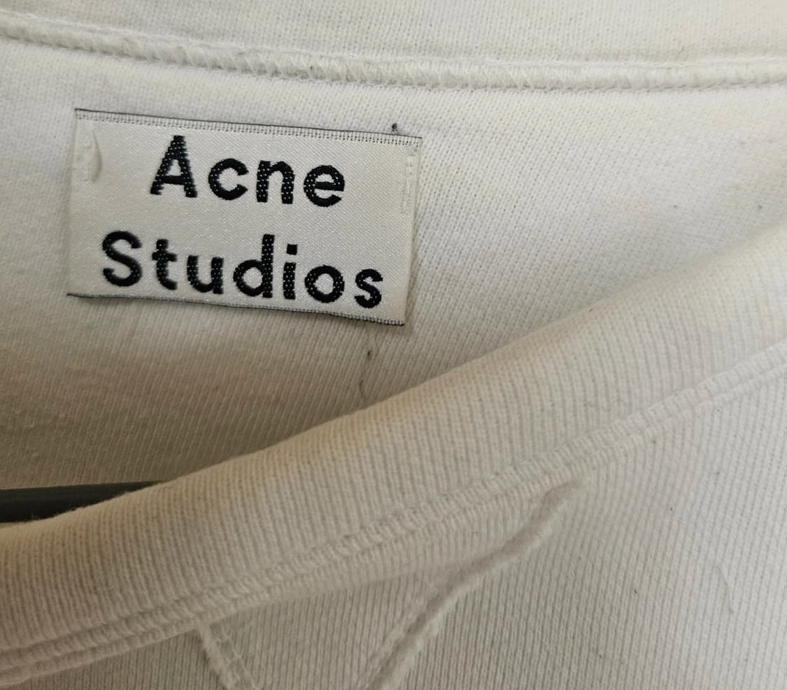 아크네스튜디오 긴팔 맨투맨 상품이미지3