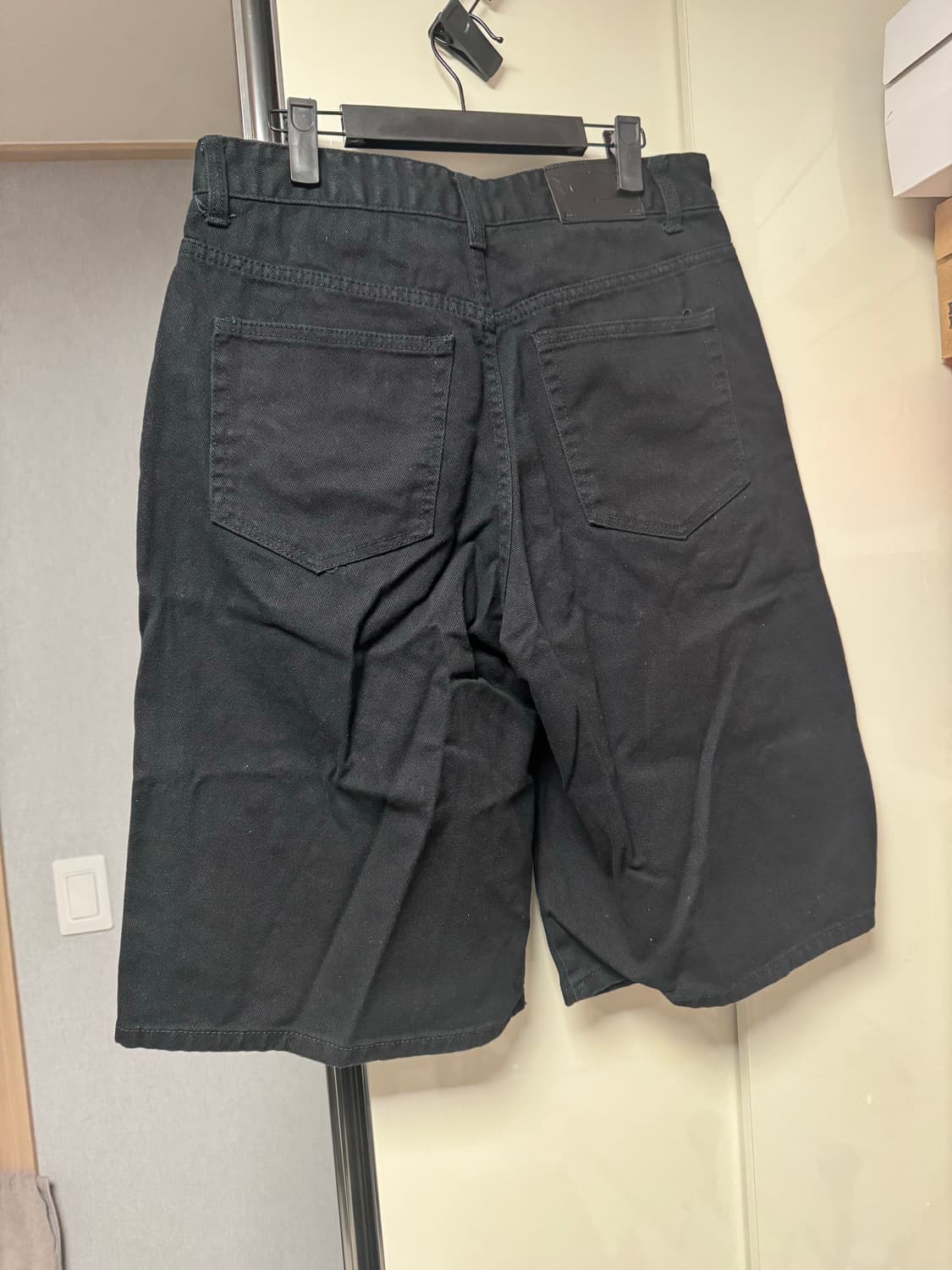 Gothic twill bermuda pants 상품이미지3