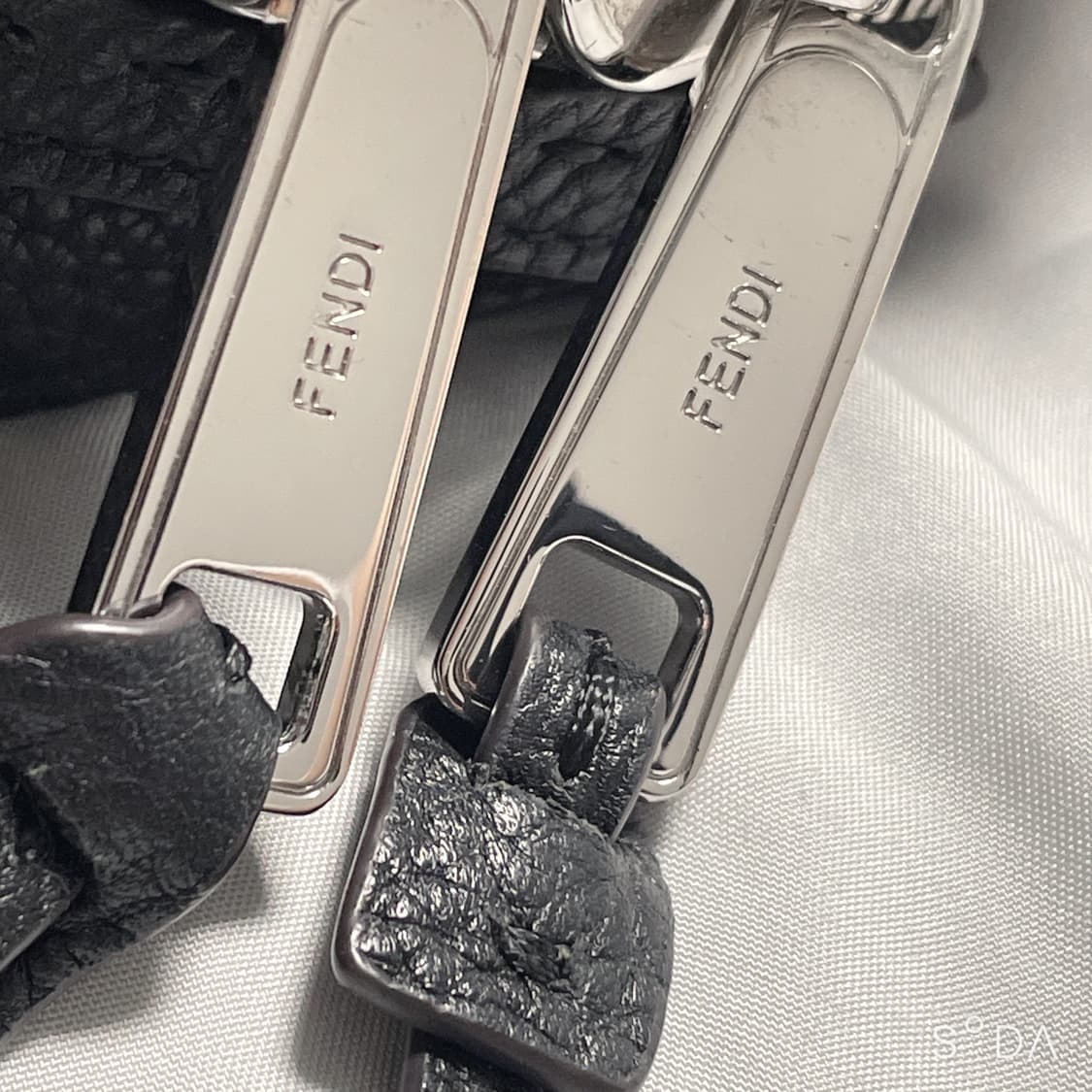 펜디 블랙 가죽 토트백 상품이미지7