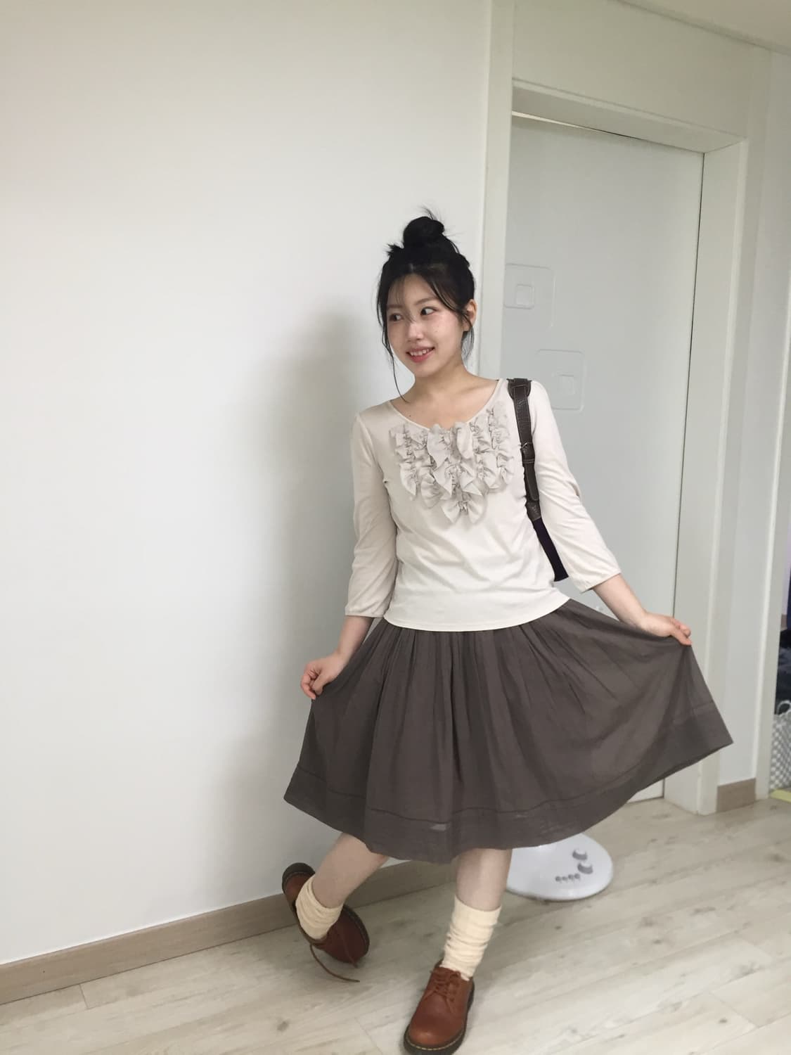 ruffle round neck T 상품이미지5