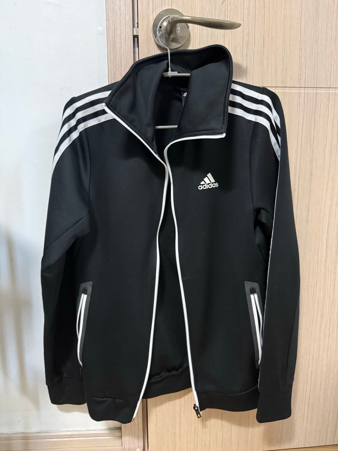 아디다스 블랙 삼선 져지 트랙탑 상품이미지1