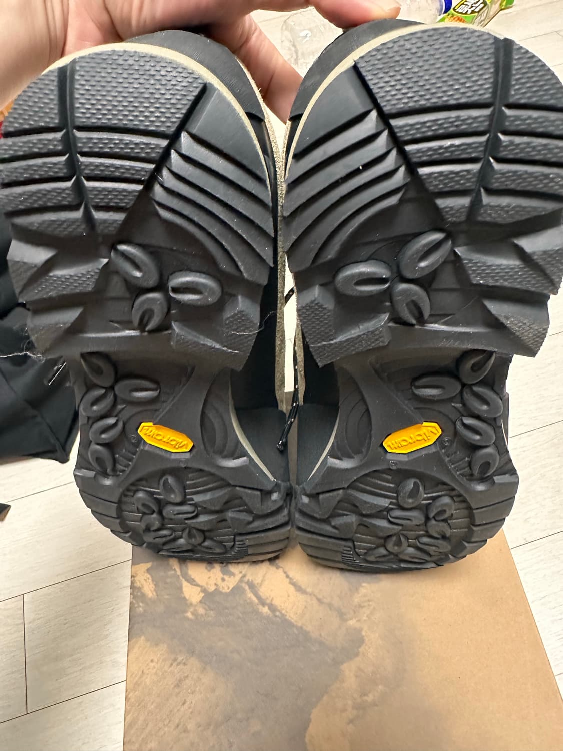 (새제품)로아 싱기노(친지노)샌드 46사이즈 295 상품이미지3