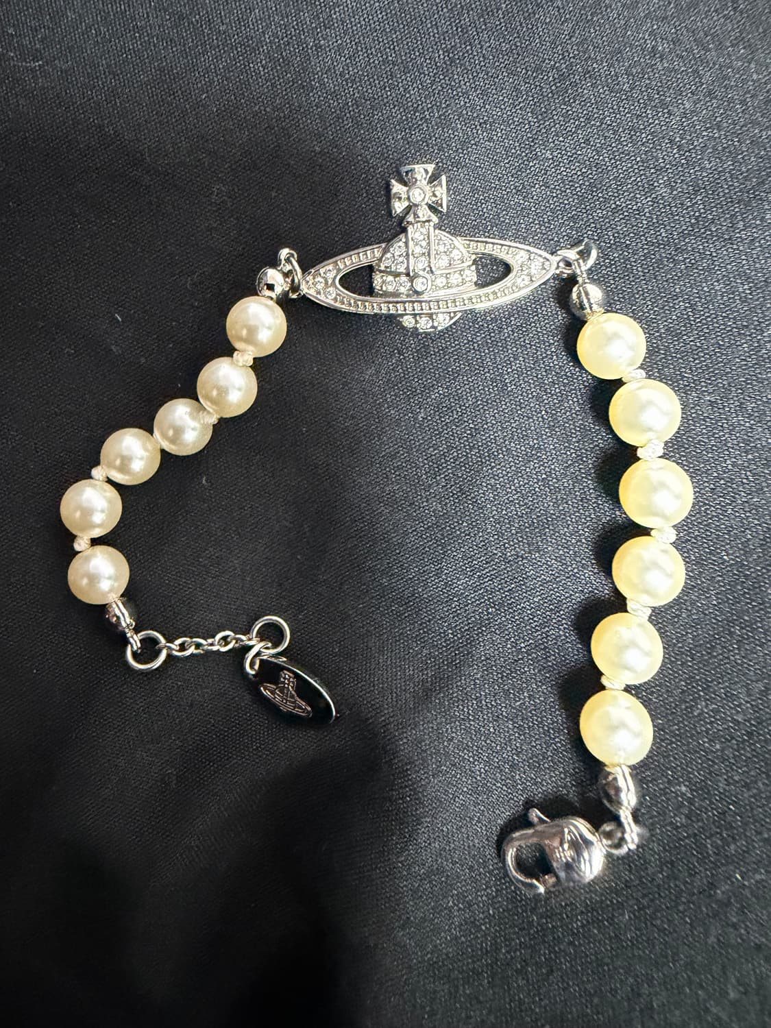 비비안웨스트우드 진주 미니 바스 릴리프 팔찌 100%정품 새상품 풀구성 상품이미지3