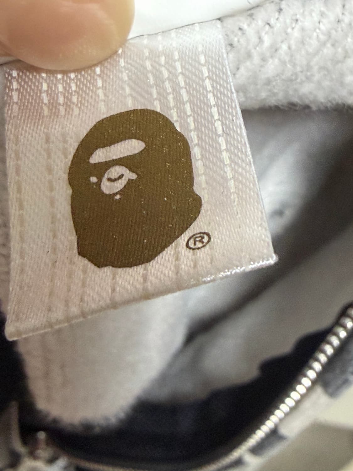 베이프 야광 샤크 후드집업 상품이미지4