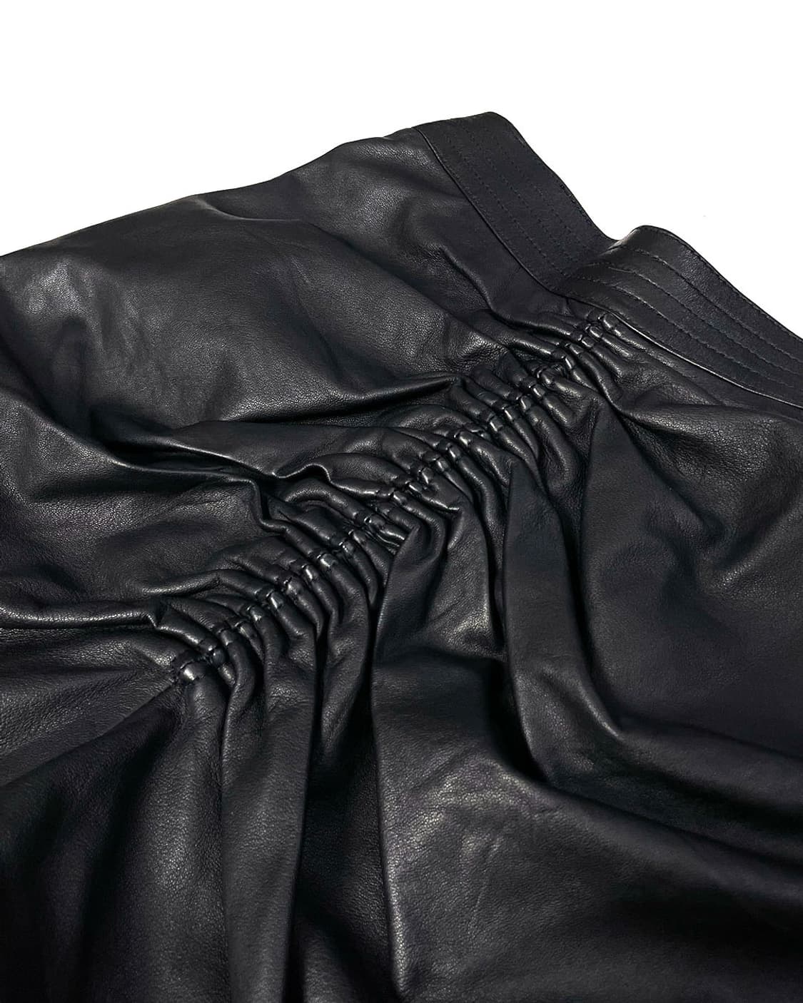 Yoshiki Hishinuma 백 셔링 레더 쇼츠 상품이미지5