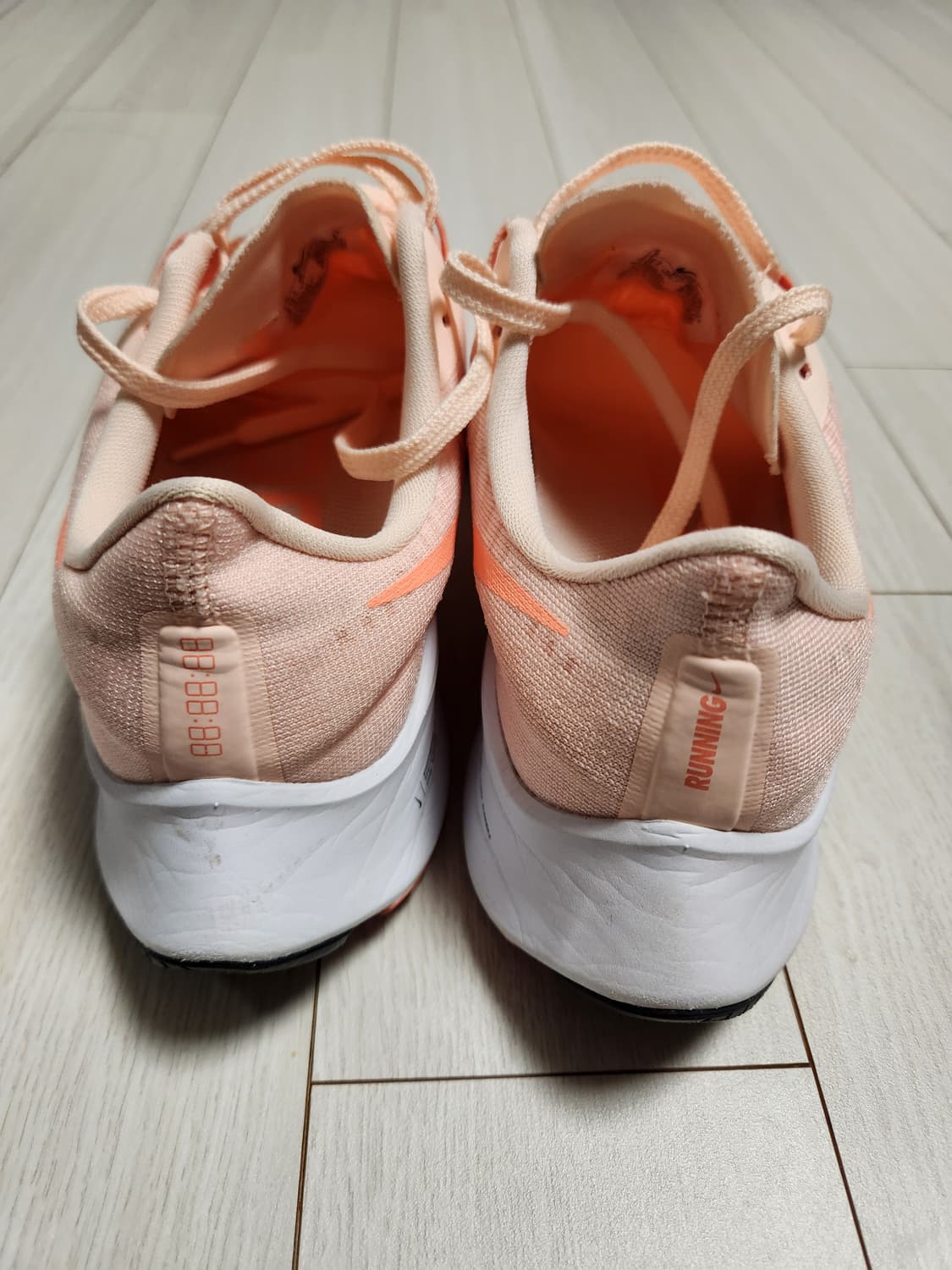 나이키 운동화 에어 줌 페가수스 37 러닝화 BQ9647-800 사이즈2 상품이미지3