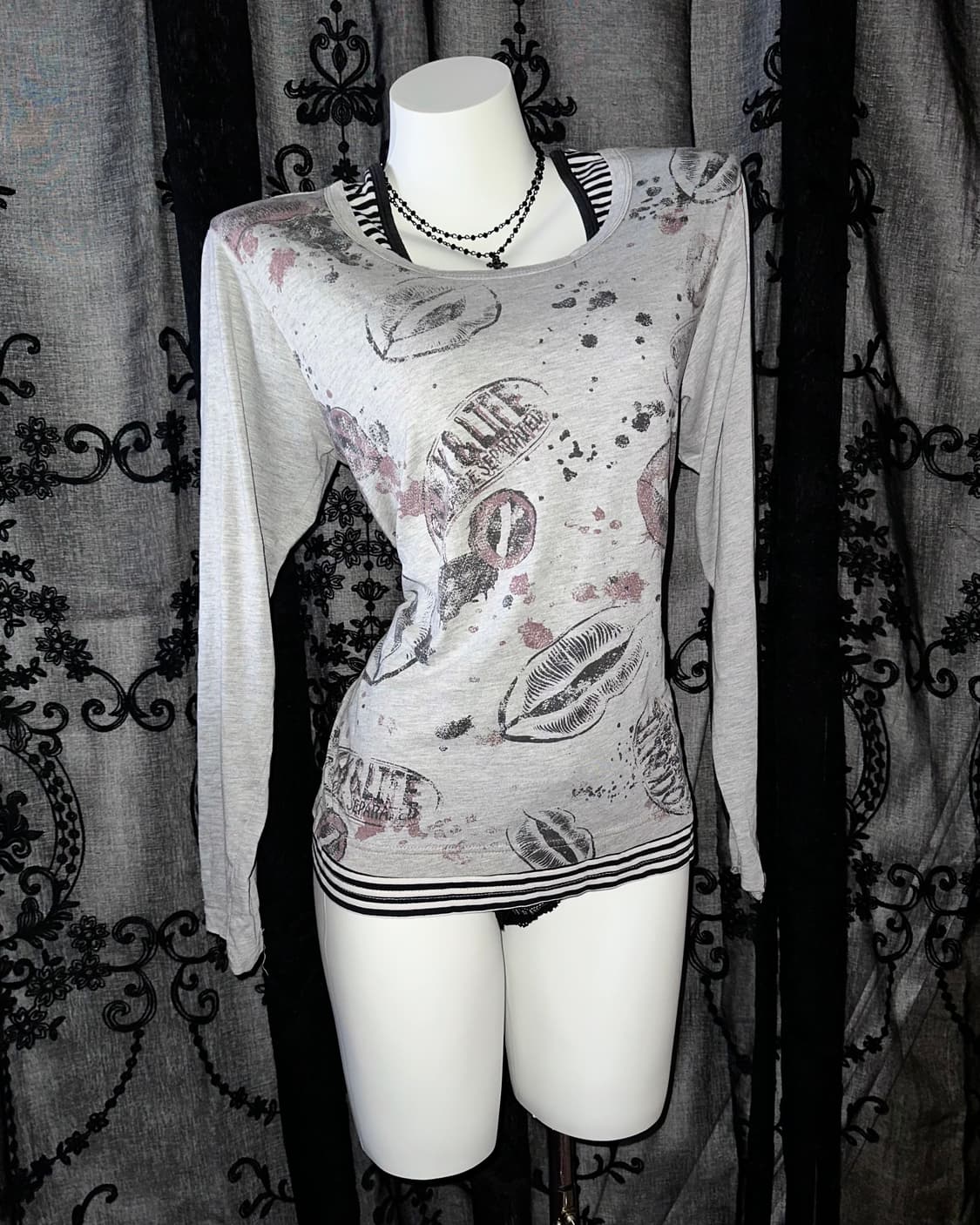 Kitch Lip Layered Long Sleeve 상품이미지1