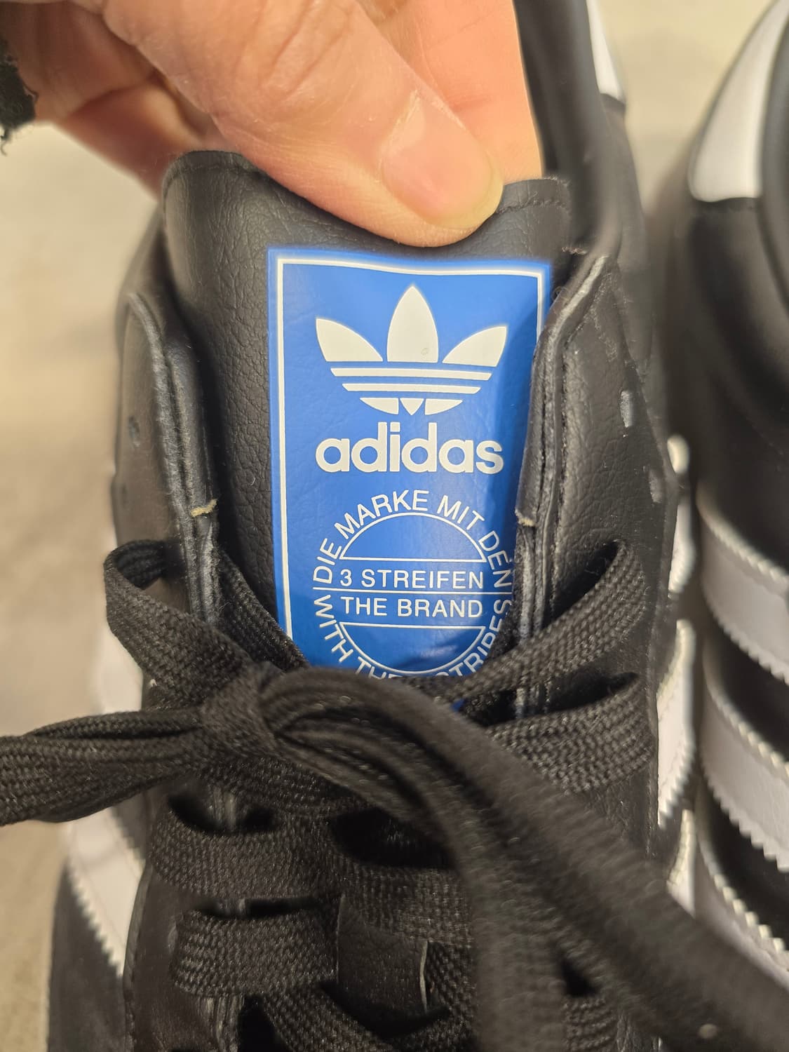 거의새거) 아디다스 삼바 OG 비건 스니커즈 블랙 300 상품이미지6