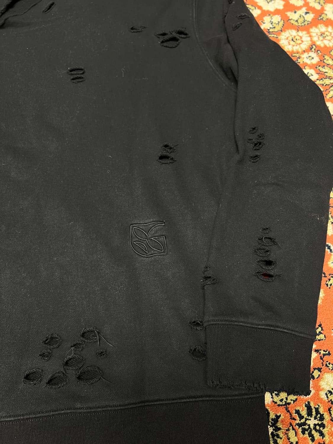 [2] lesugiatelier 펀칭 디스 후드티 블랙 상품이미지6