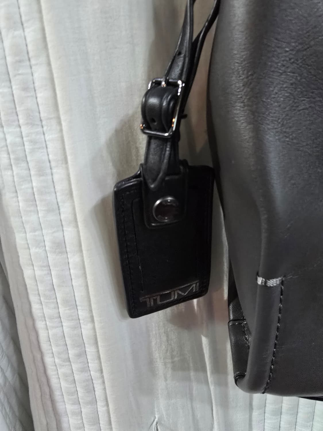 투미 크로스백  상품이미지1