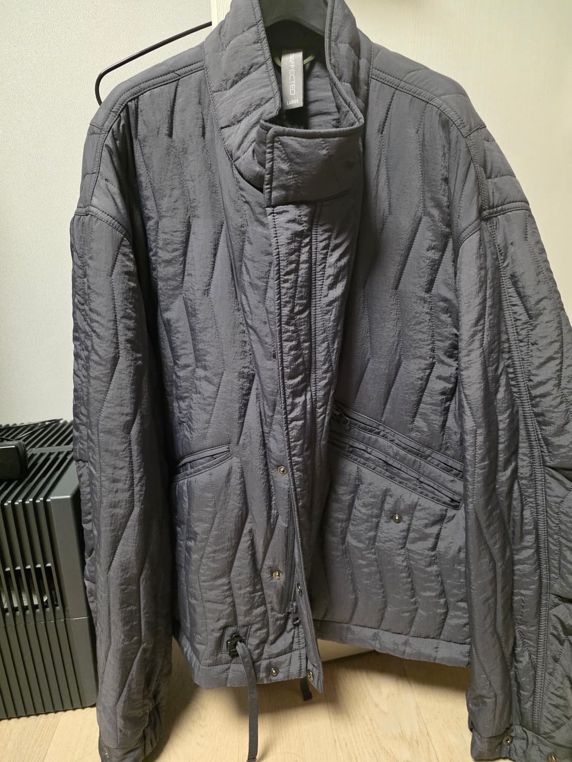 언어펙티드 퀼티드 블루종 라지 상품이미지1