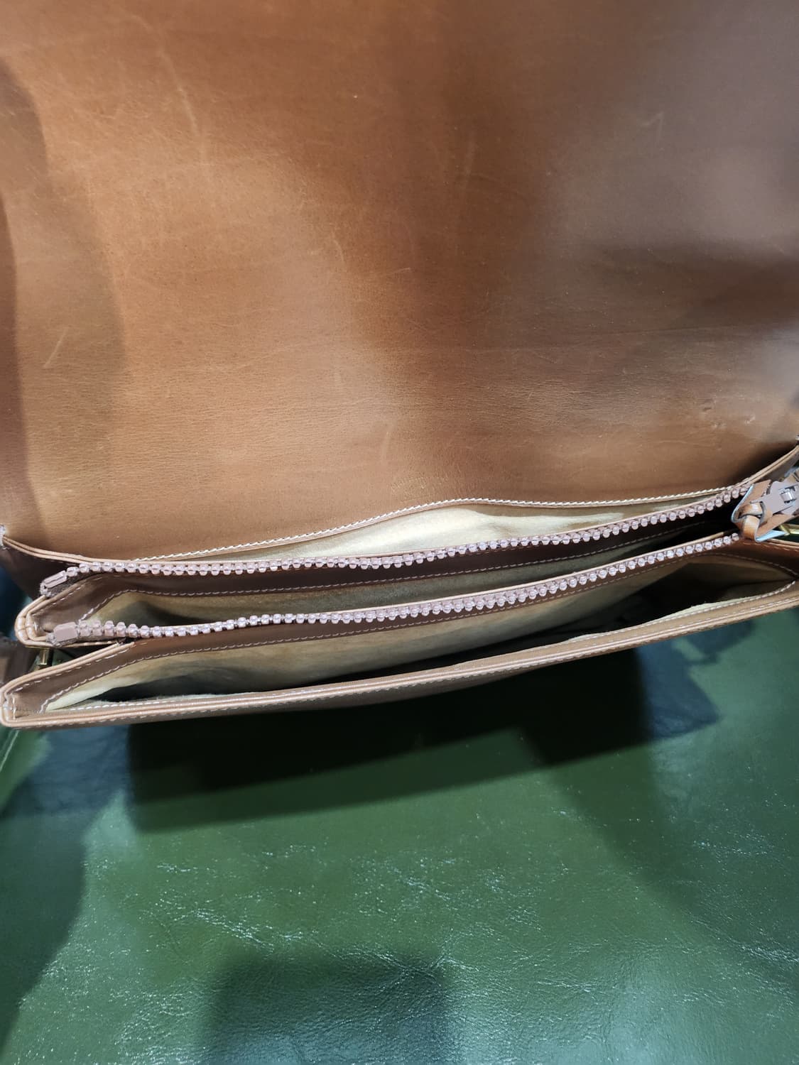 올드 빈티지 구찌 브라운 레더 숄더백 정품 상품이미지6