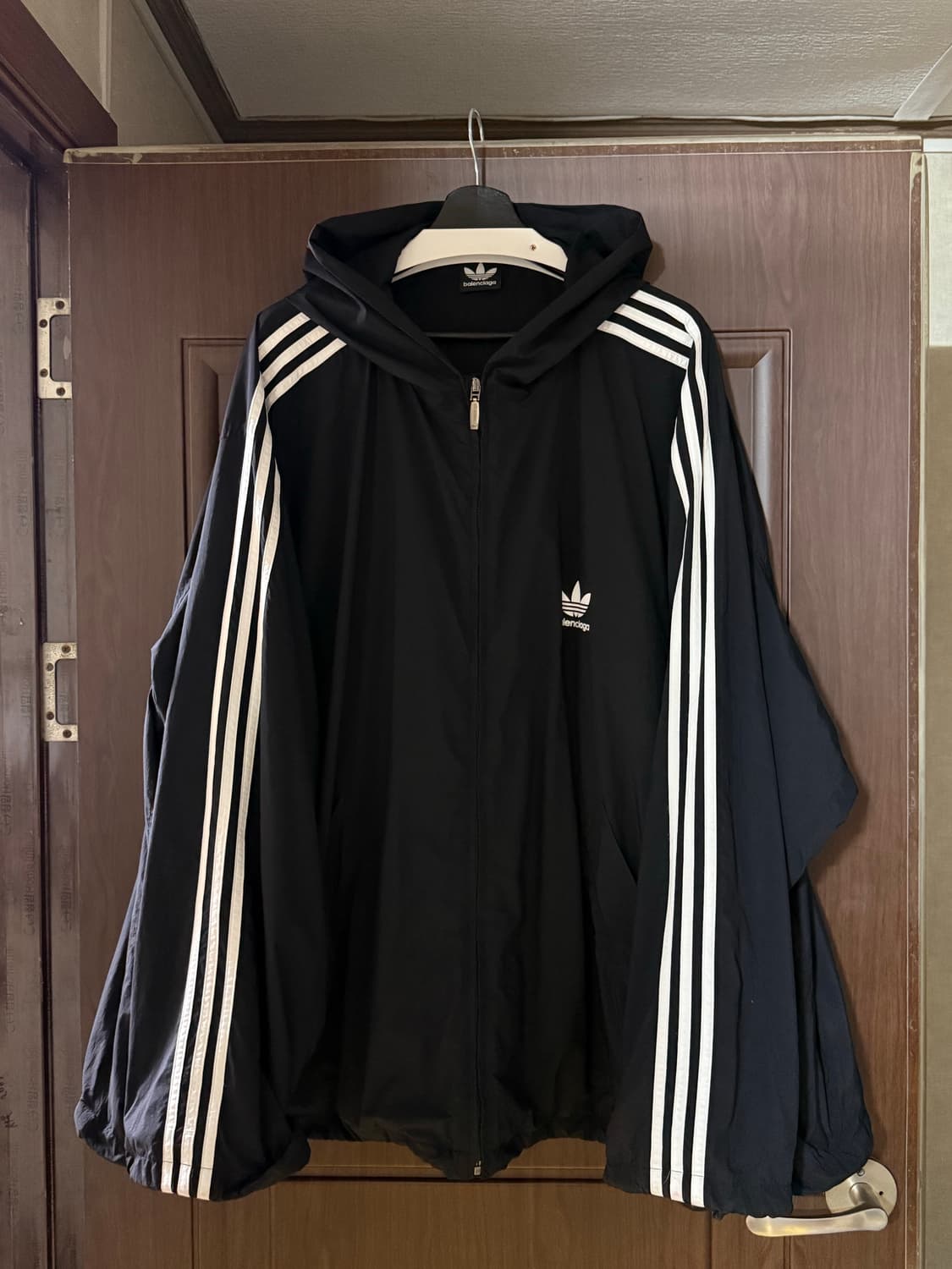 (XL극미중고) 발렌시아가X아디다스 포플린 후드 자켓 블랙 상품이미지1