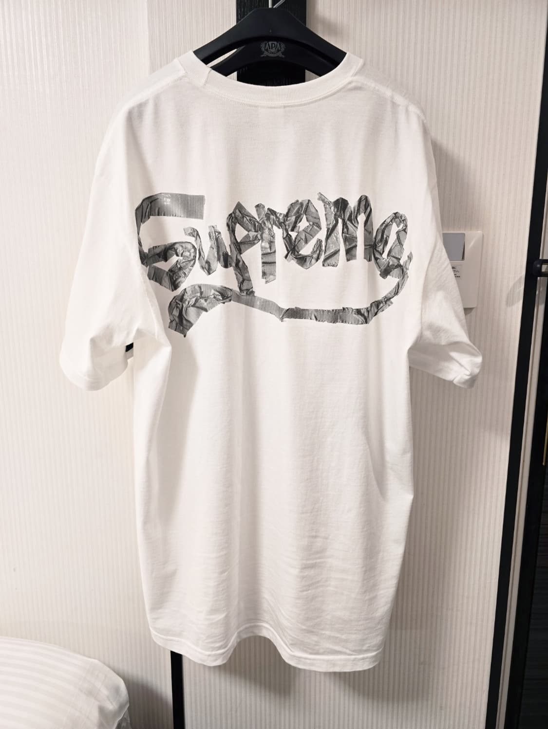 ■택달린새제품■슈프림 나오자마자 품절된 반팔티셔츠 상품이미지1