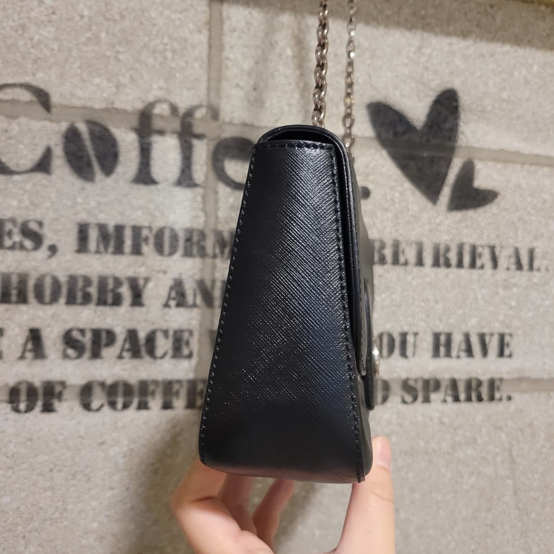 페라가모 간치니 숄더백 상품이미지4