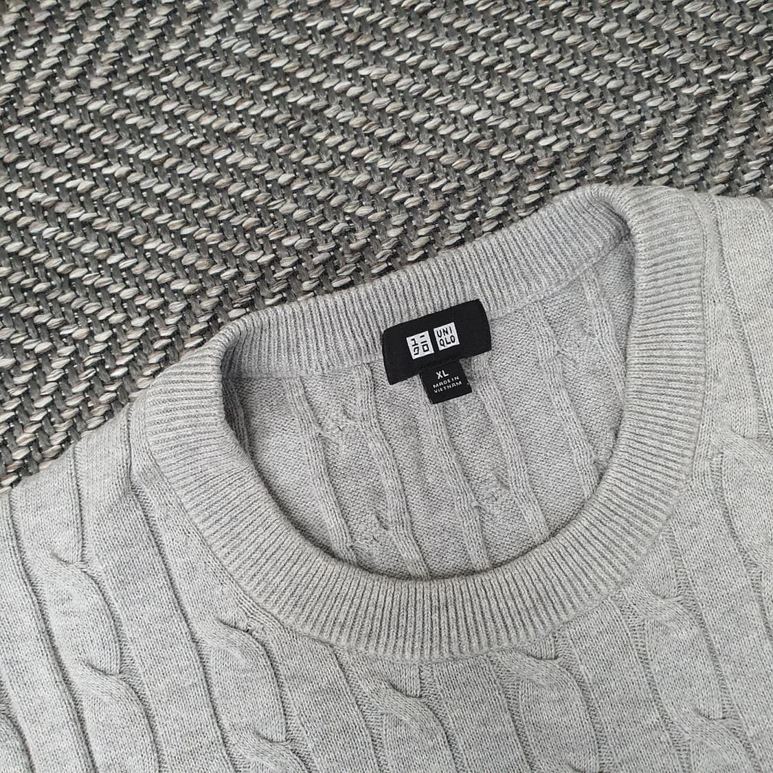 유니클로 얇은 케이블 니트 남자105 상품이미지2