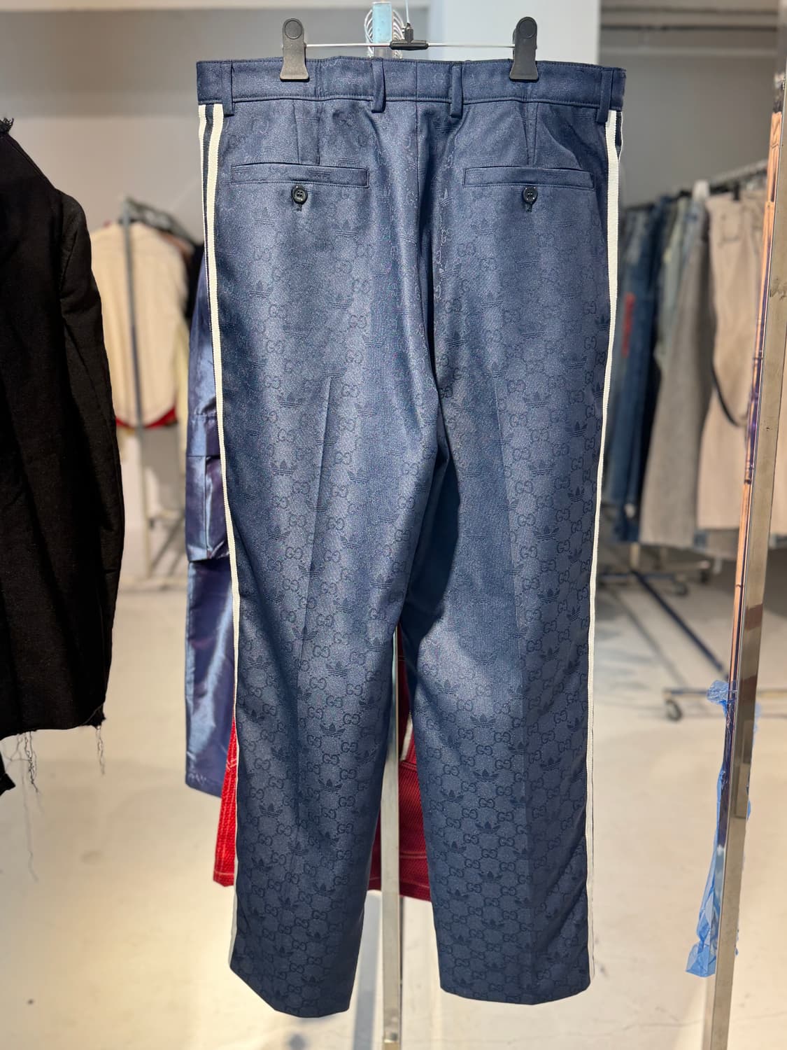 Gucci X Adidas 구찌 아디다스 삼선 트랙팬츠 (Navy) 상품이미지3