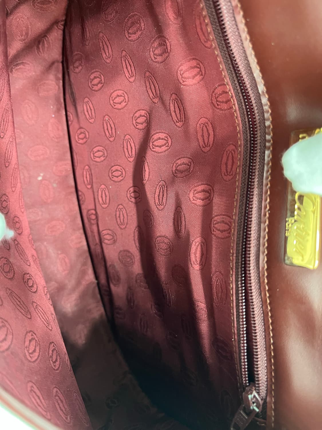 까르띠에 루비라인 반달 숄더백 버건디 상품이미지7