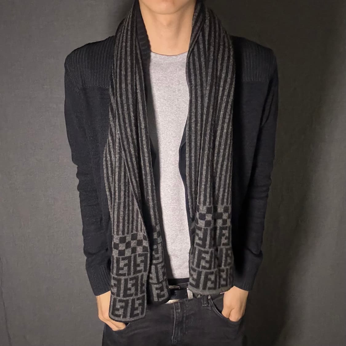 펜디 주카 스트라이프 머플러 상품이미지4