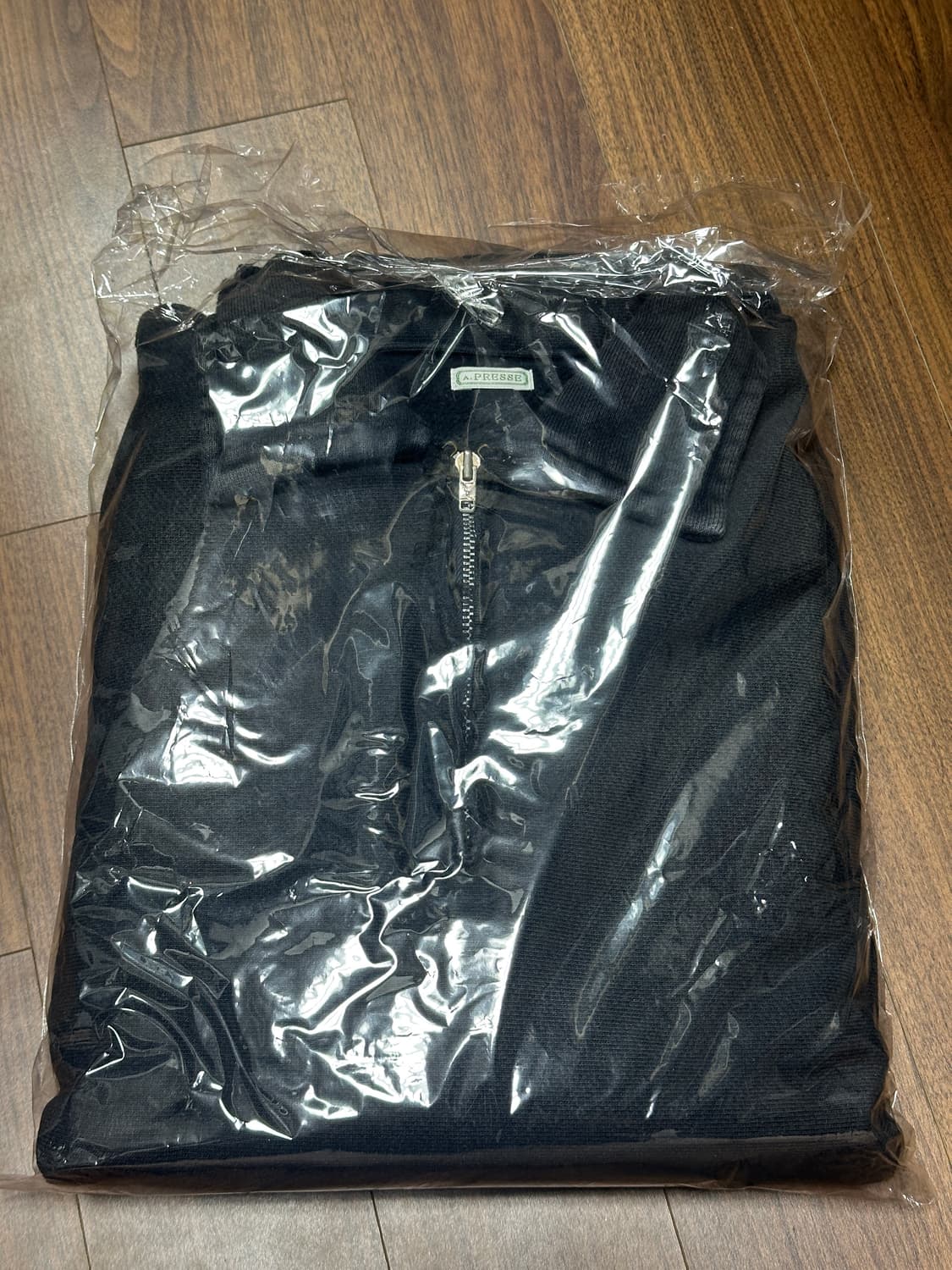 [4사이즈] 아프레쎄 빈티지 하프 집 스웨트셔츠 블랙 상품이미지3