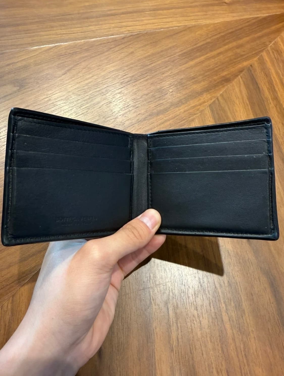보테가 베네타 인트레치아토 신형 반지갑 상품이미지3