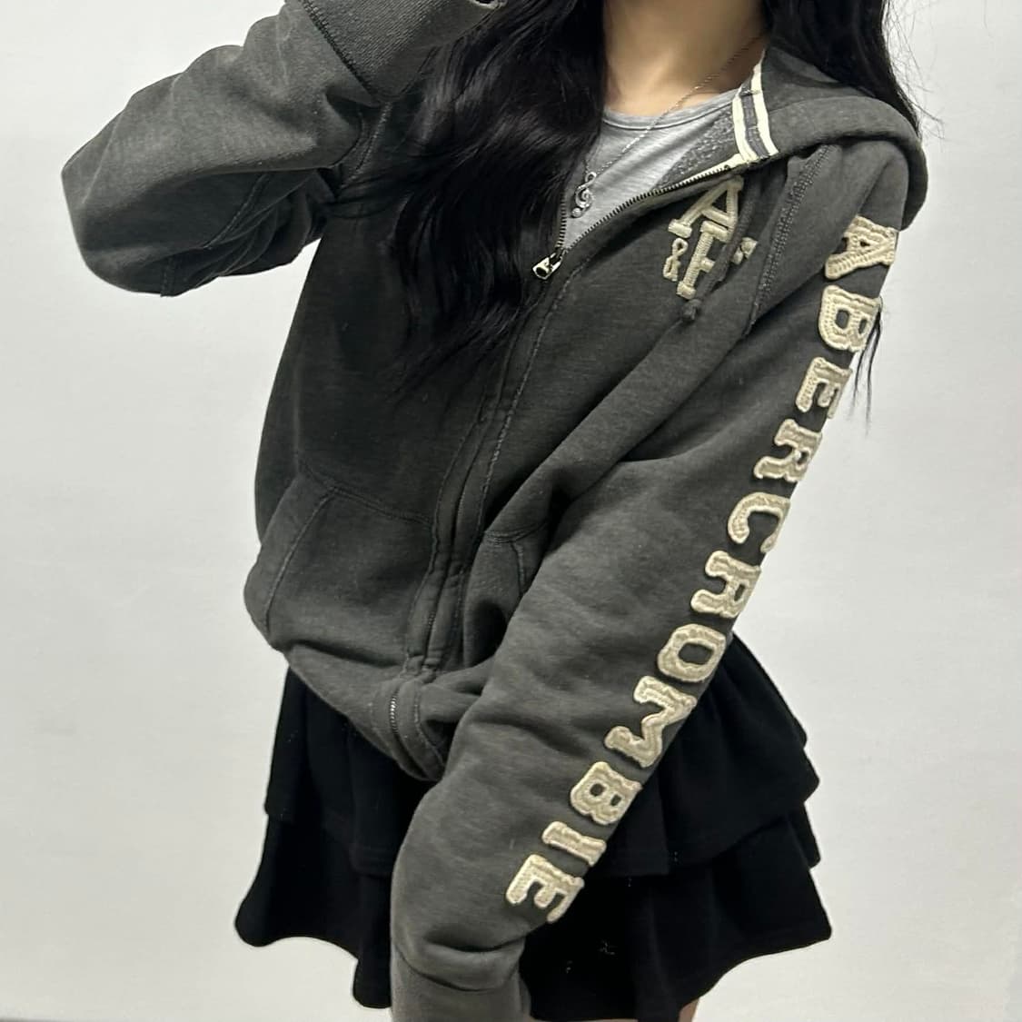 아베크롬비 y2k 올드스쿨 그레이 스웻 후드집업 희귀져지(M) 상품이미지1