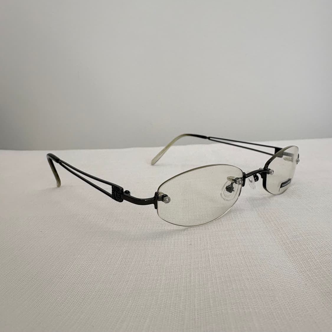 ISSAQUAH 슬림 오벌 무테 빈티지안경 상품이미지3
