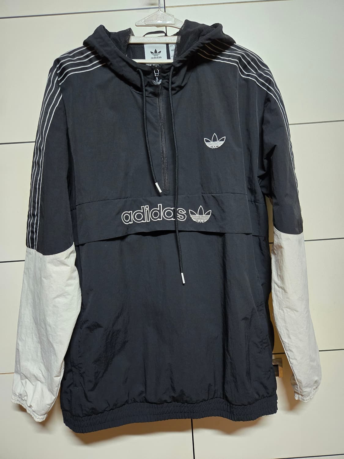 아디다스 윈드브레이커 반집업 후드 아노락 바람막이(110사이즈) 상품이미지2