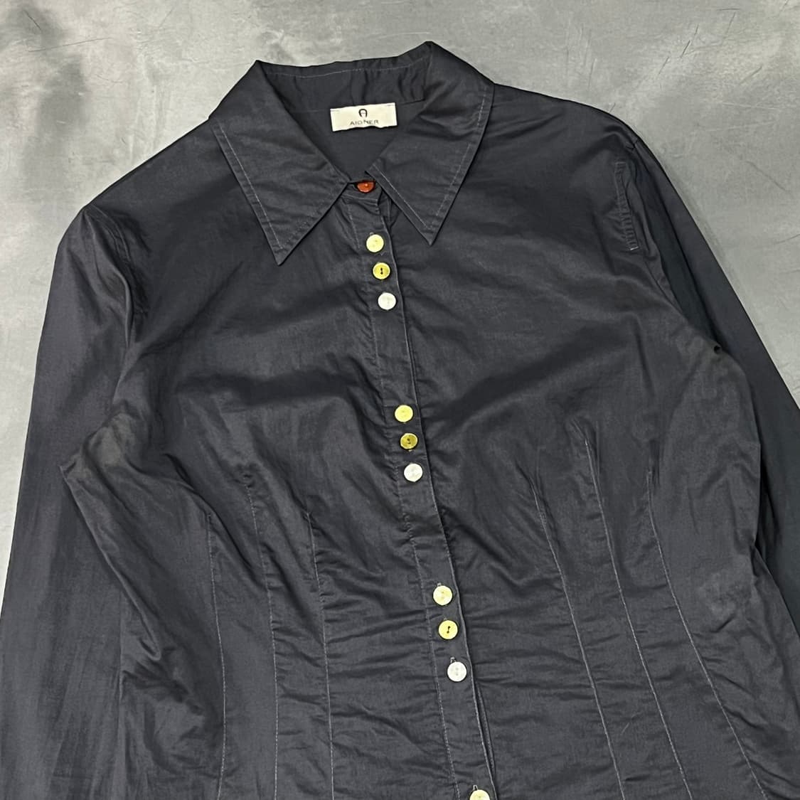  아이그너 버튼 디테일 셔츠 y15458 상품이미지3