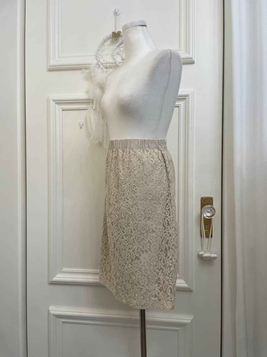 beige lace midi banding skirt 상품이미지2