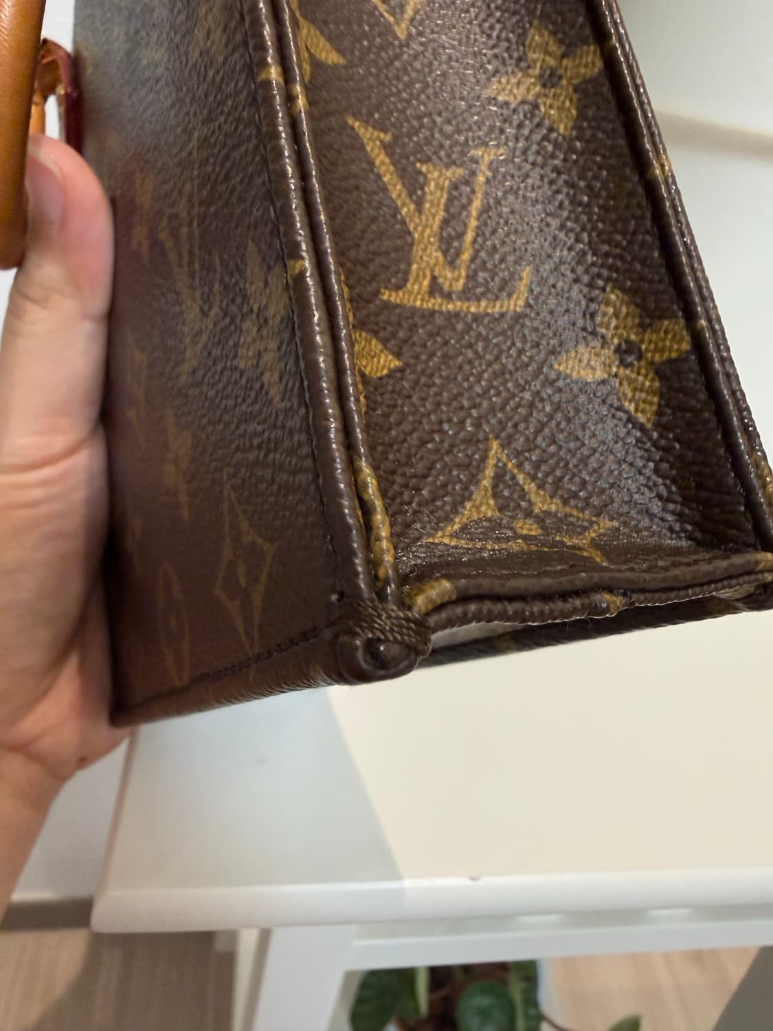 루이비통 쁘띠삭플라 정품리폼백 상품이미지6