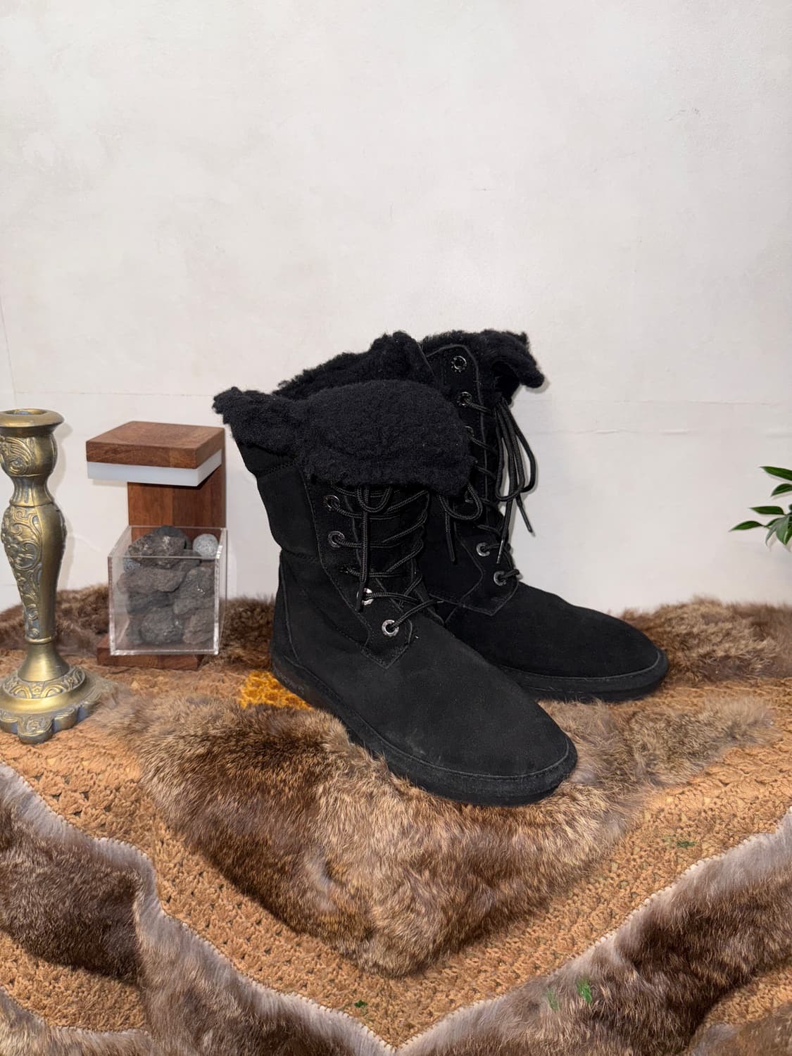 Bearpaw black karen laceup boots 상품이미지6