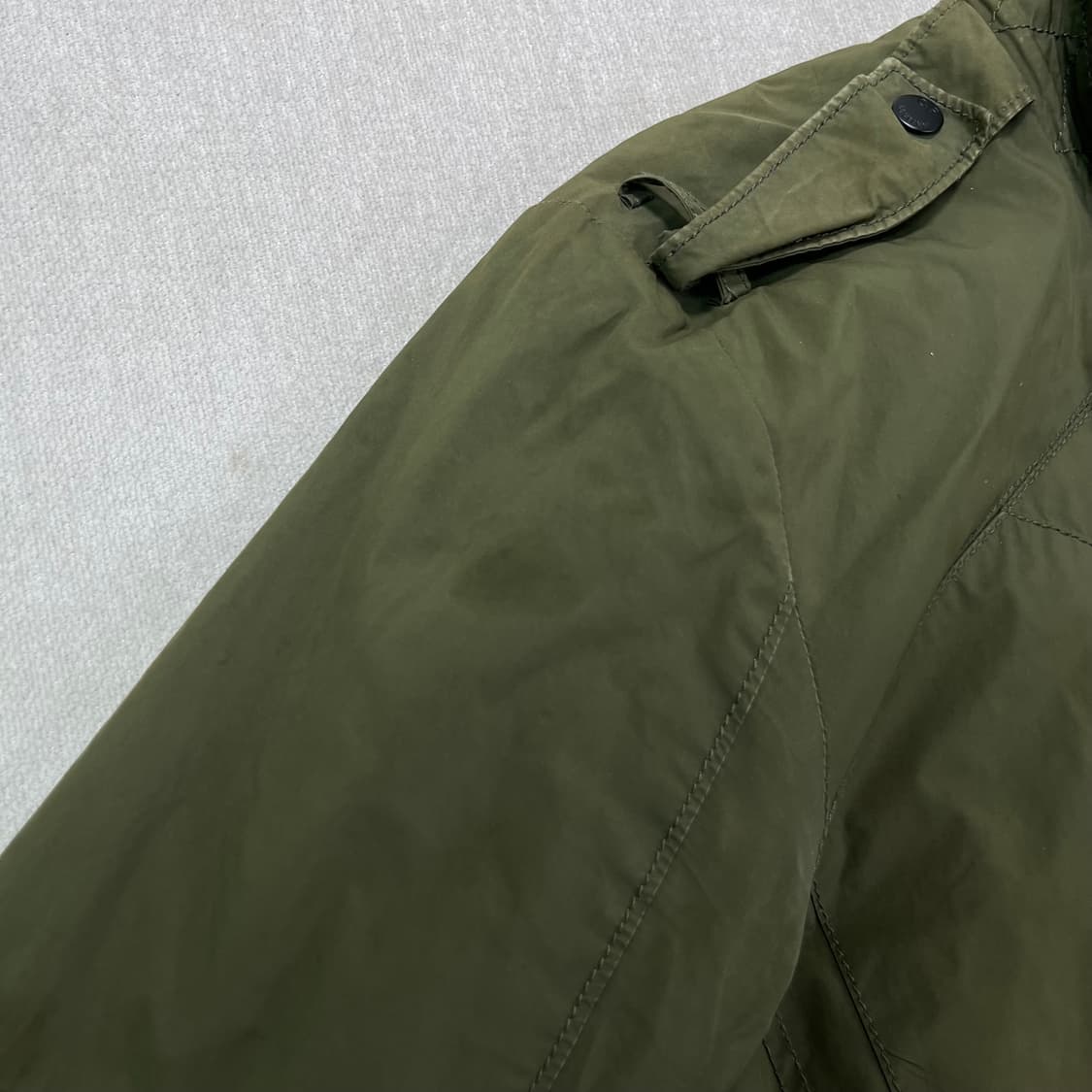 95 CP컴퍼니 14FW 올드스쿨 카키퀄팅 자켓 상품이미지7