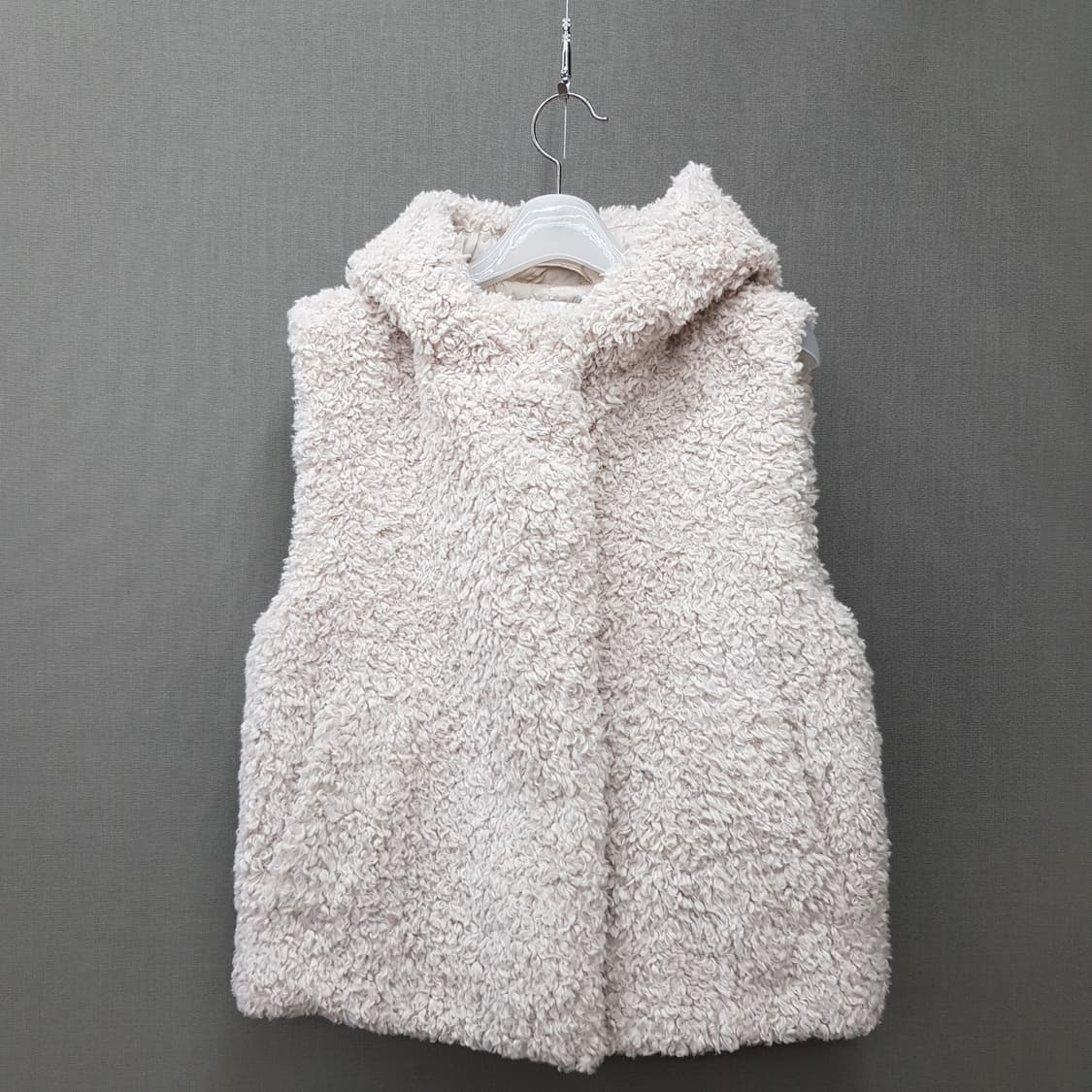 코스 COS 에코퍼 후드 베스트 36사이즈 상품이미지1