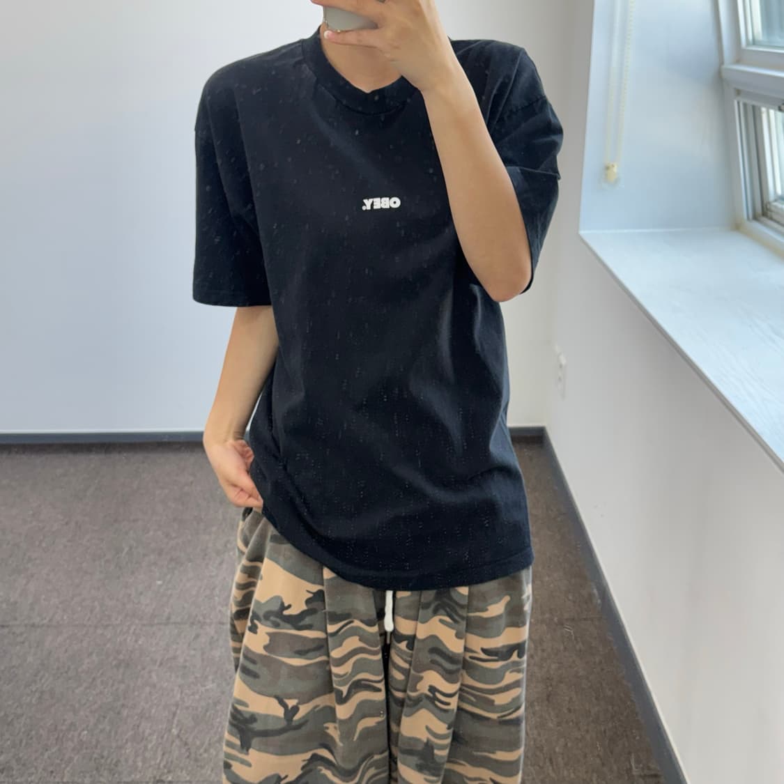 Obey 오베이 스몰로고 블랙 반팔  상품이미지1