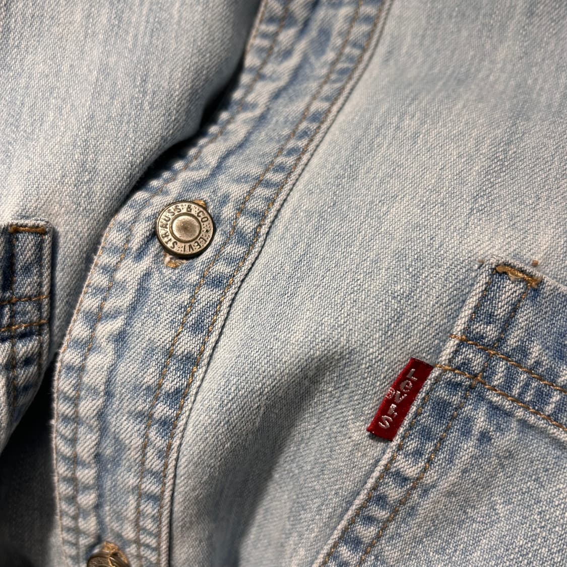 Levis Embroidered Denim Shirts 상품이미지6
