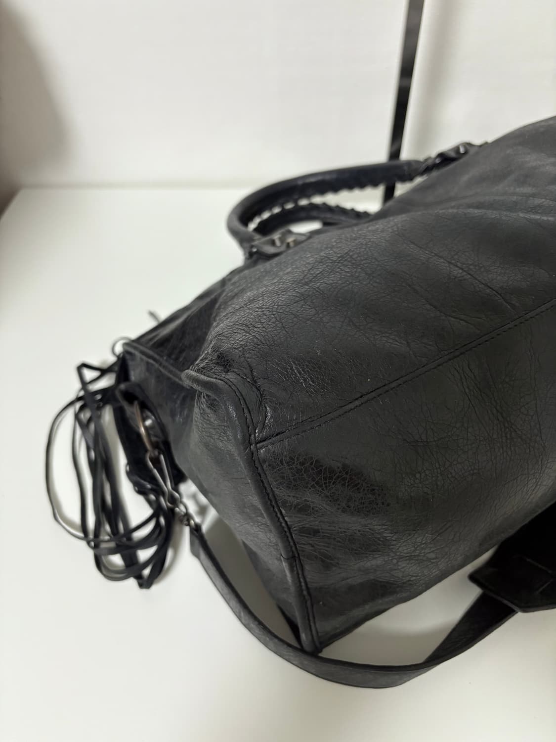 발렌시아가 파트타임 모터백 블랙 상품이미지6