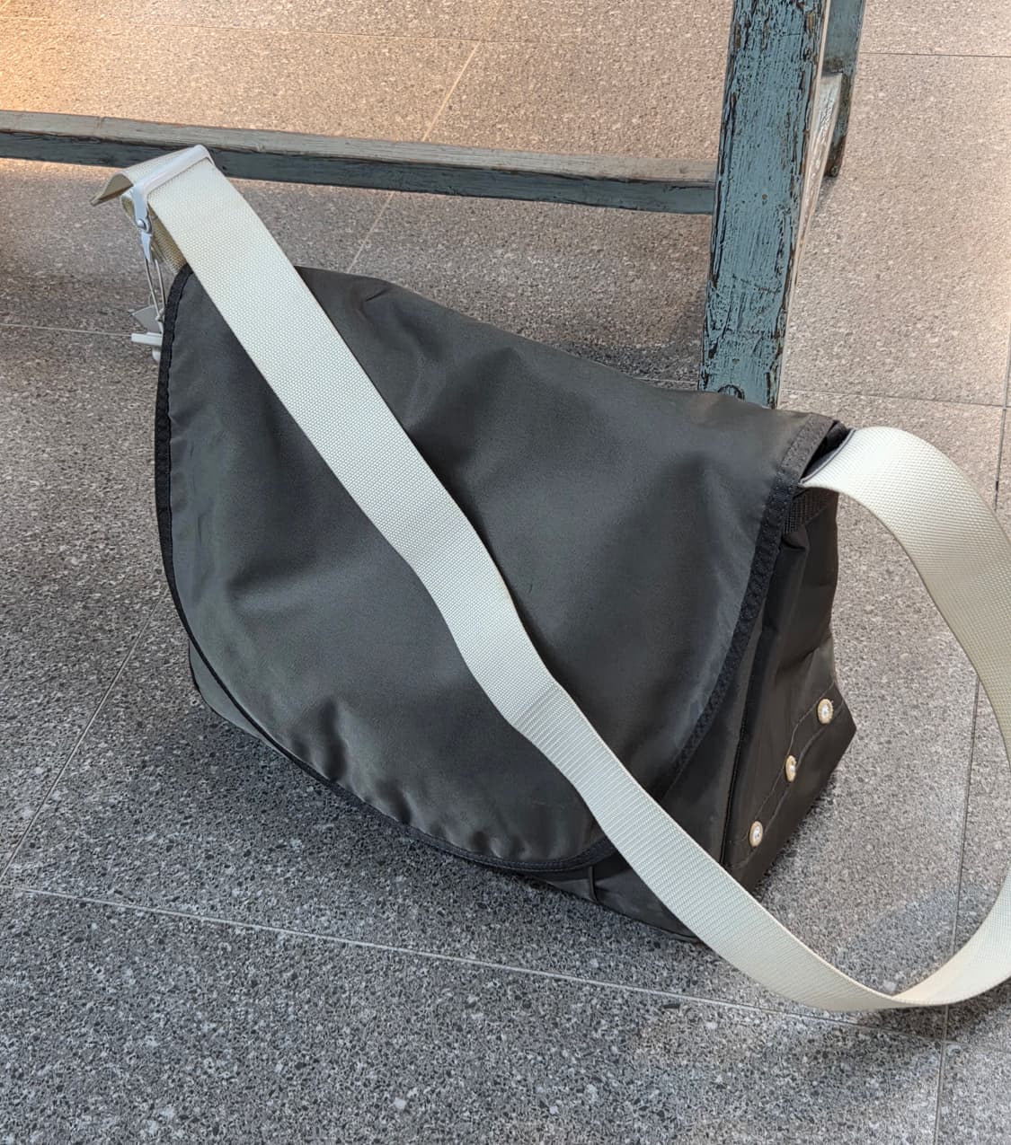 porter 포터 카키 빅 크로스백 보부상백 상품이미지1