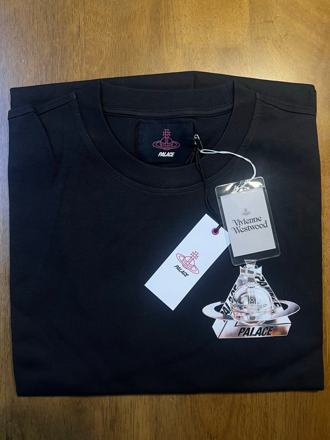 팔라스 X  비비안웨스트우드 티셔츠 새제품 상품이미지1