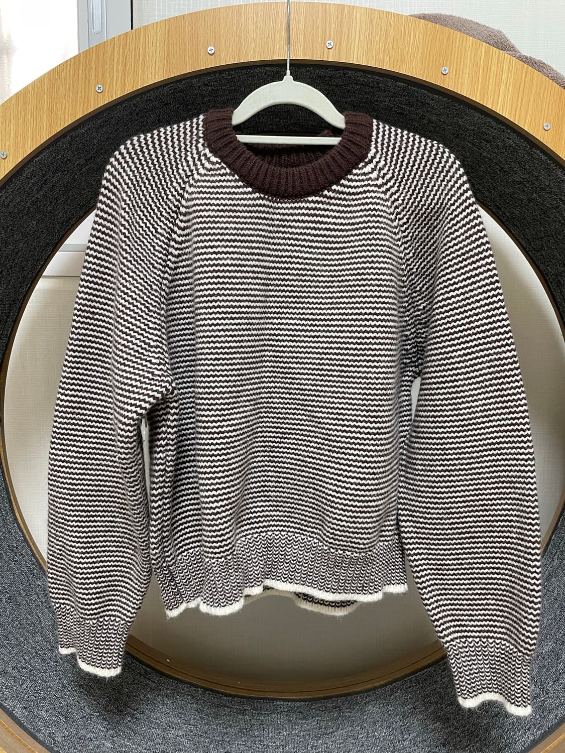 스트라이프 니트 상품이미지1