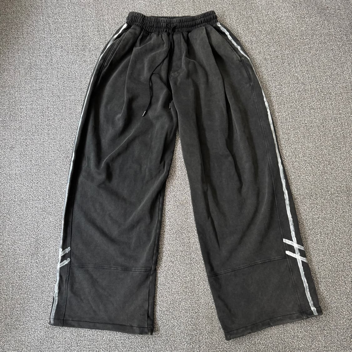 비긴202 핸드 페인팅 트랙 팬츠 상품이미지1