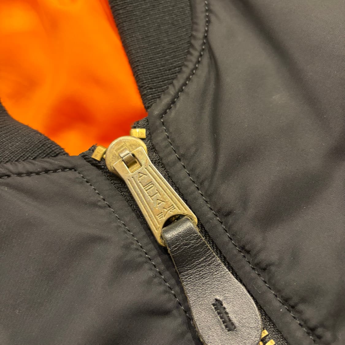 [M] 알파인더스트리 블랙 MA-1 항공점퍼 B898 상품이미지4