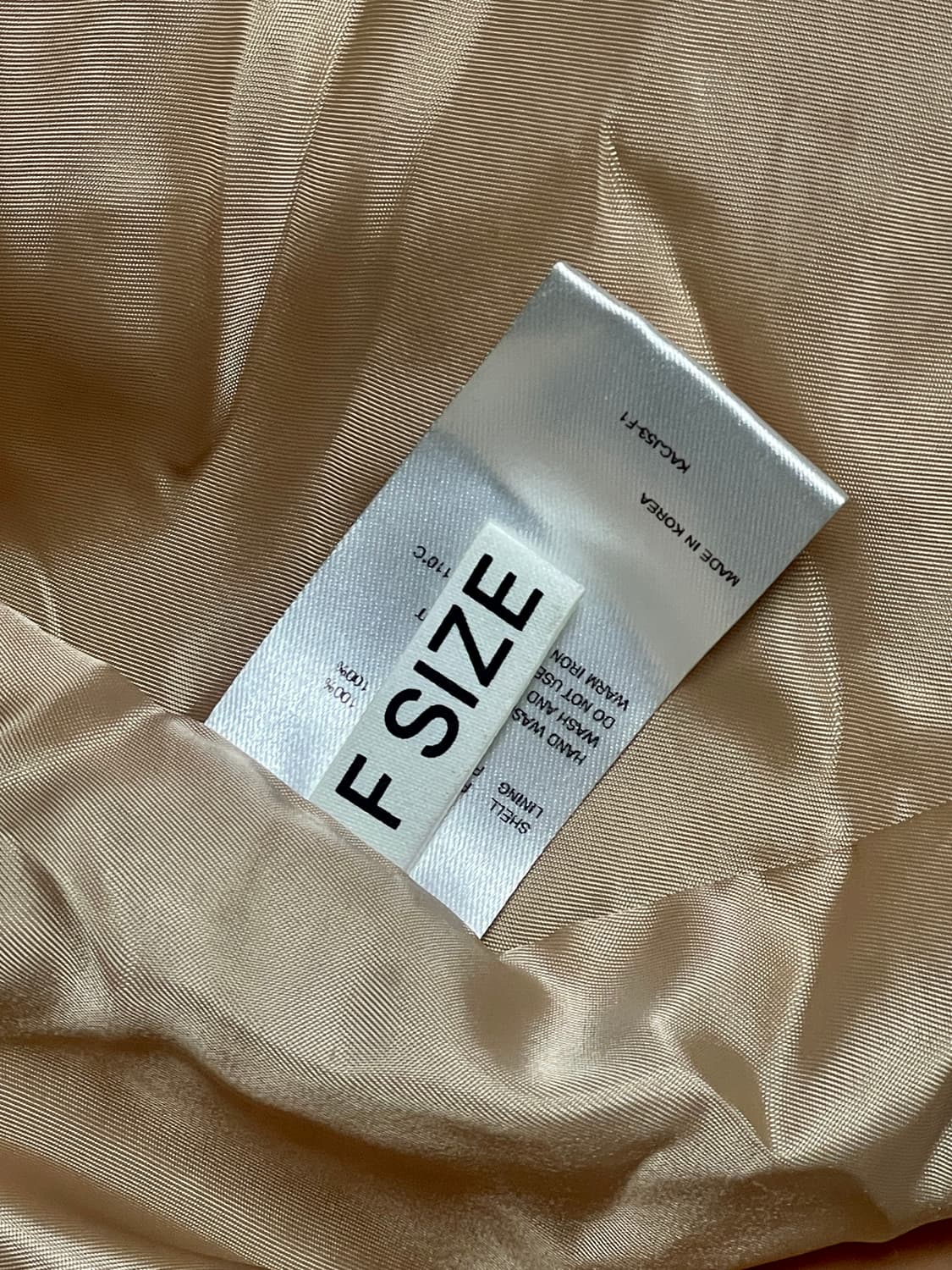 커렌트 퍼자켓 베이지 FLUFFY DUFFLE FUR JACKET 상품이미지8