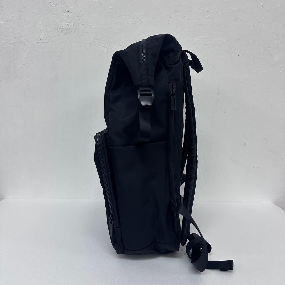 코오롱스포츠 나일론 캐주얼 시티백팩 가방 상품이미지3