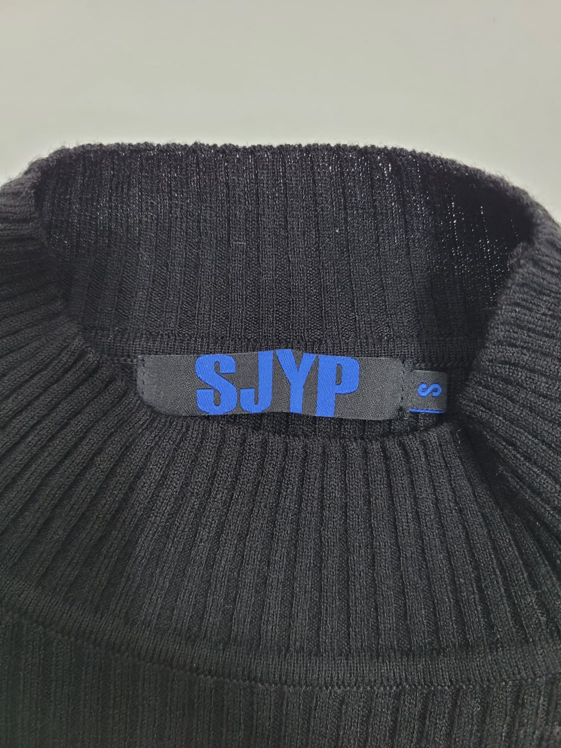 SJYP 에스제이와이피 멀티 스트라이프 울 니트 / 여 S 멀티컬러 상품이미지7