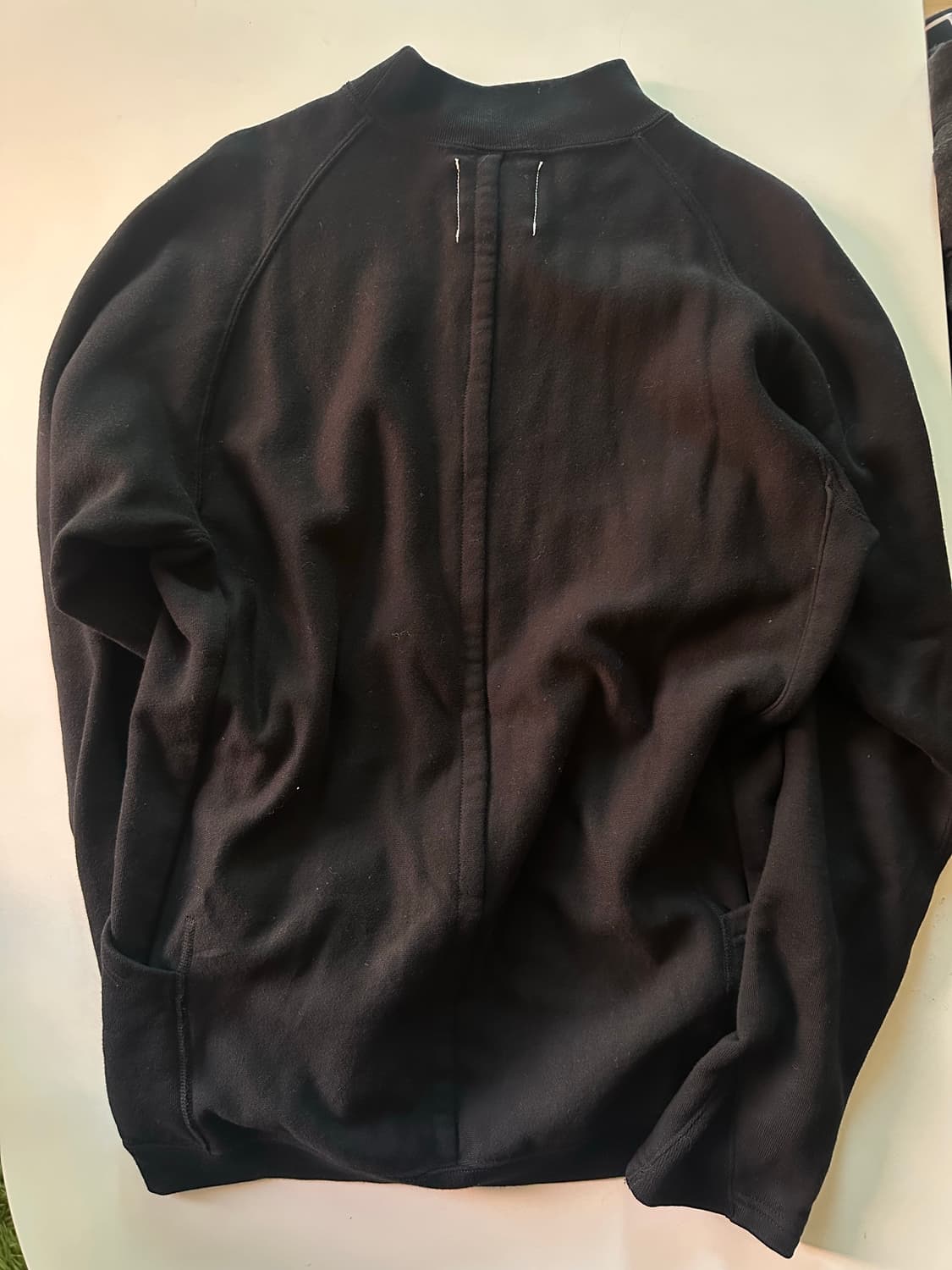 타카히로미야시타 더 솔로이스트 절개 맨투맨 상품이미지2