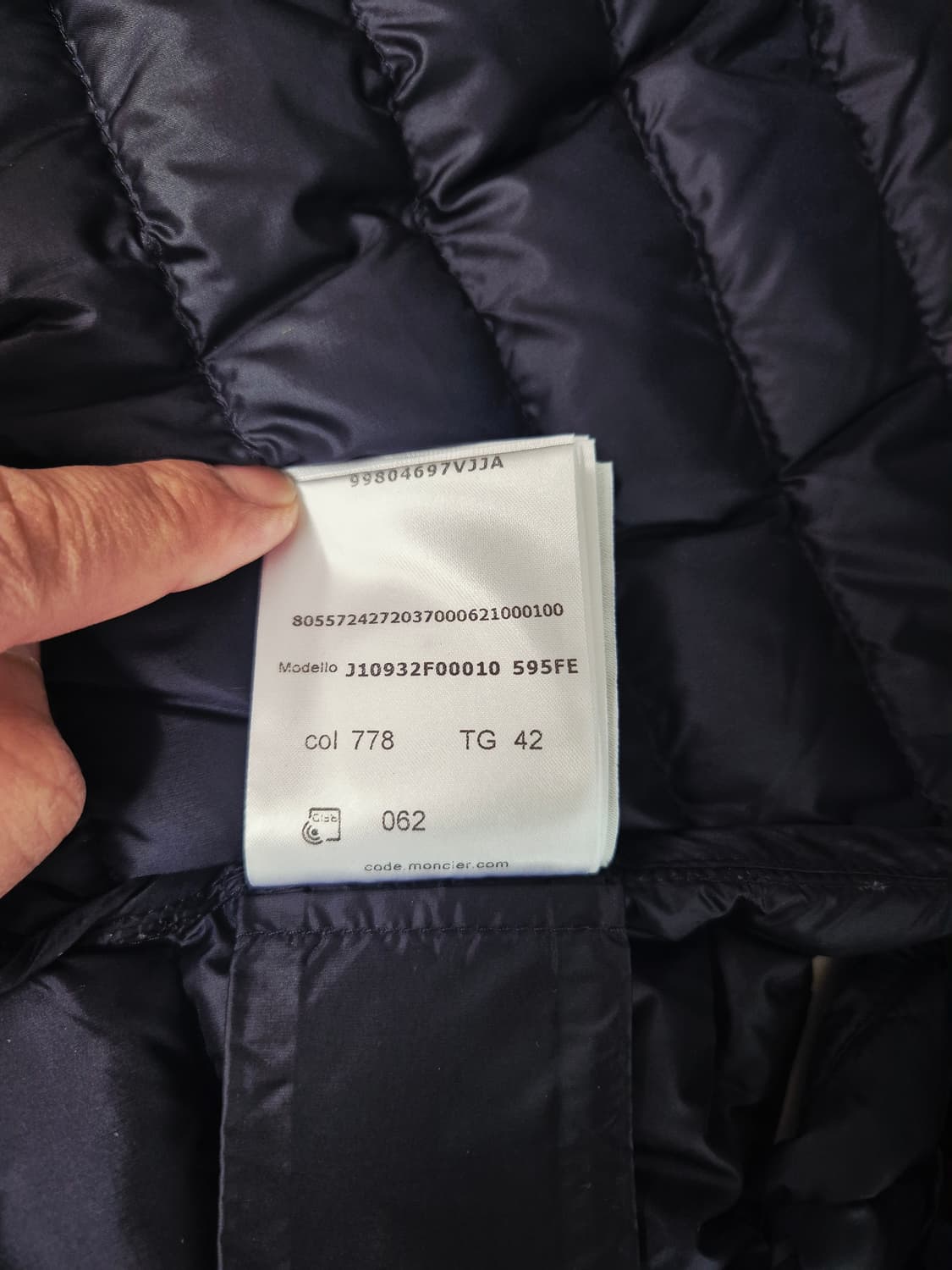 몽클레어 여성 조끼 패딩 네이비 사이즈 42 (최상급) 상품이미지8