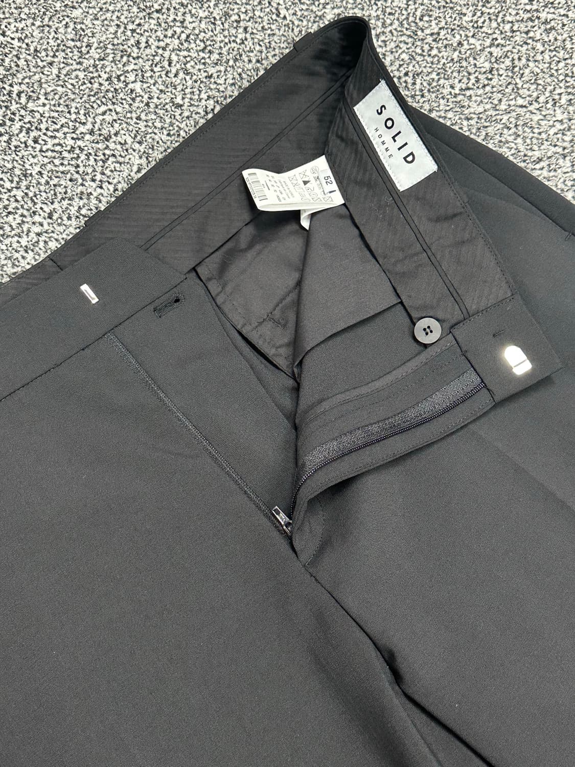 솔리드옴므 24년식 최신형 슬랙스 블랙 바지 상품이미지3